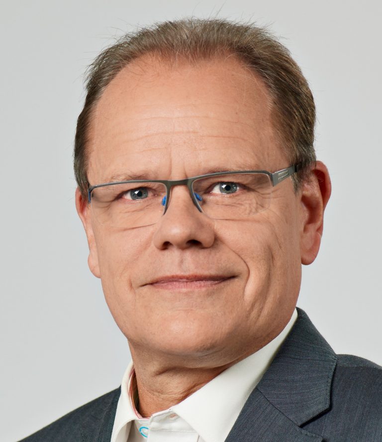Prof. Claus Oetter
